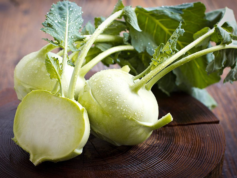 APM Italia Fresh Produce Vegetables Kohlrabi